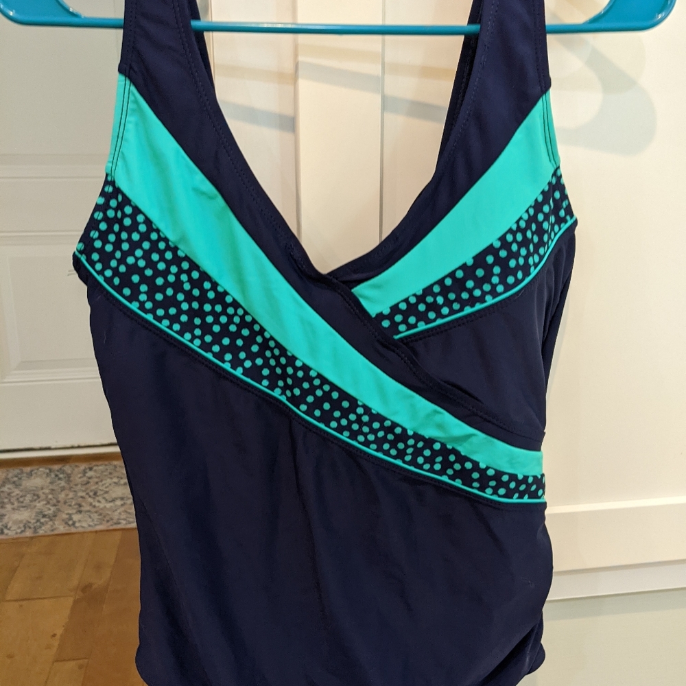 New one piece Bathsuit